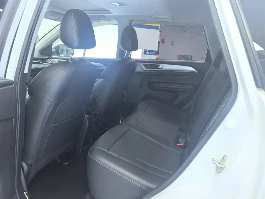Haval M6 — миниатюра 11