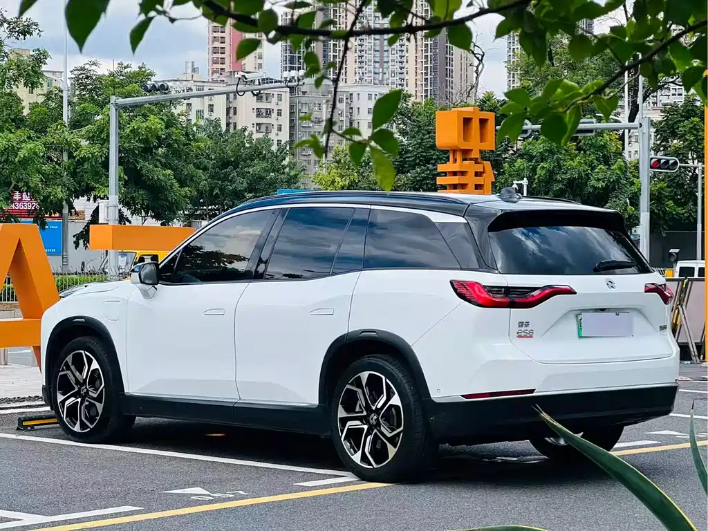 NIO ES8 — миниатюра 9