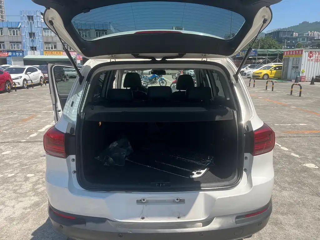 Volkswagen Tiguan — миниатюра 19