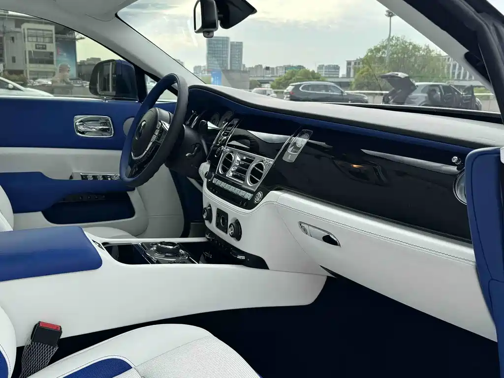 Rolls-Royce Wraith — миниатюра 9