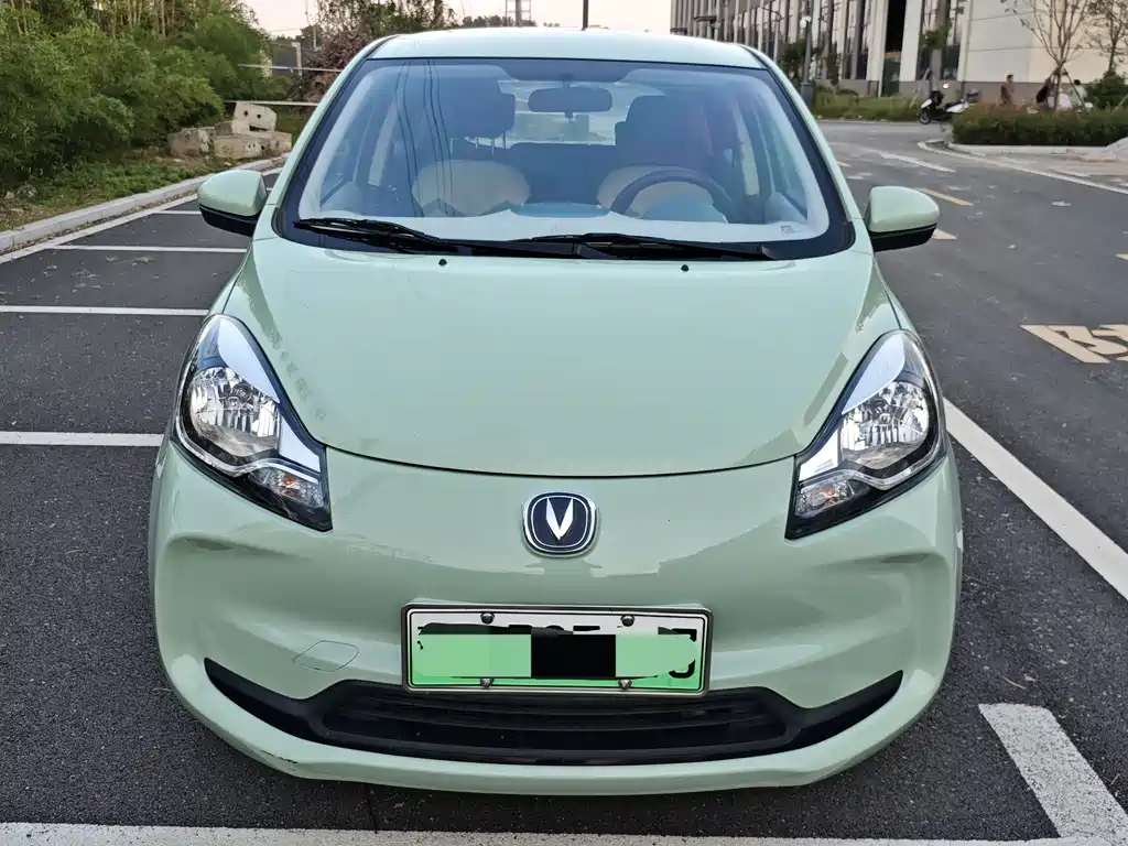 Changan Benben E-Star — миниатюра 2