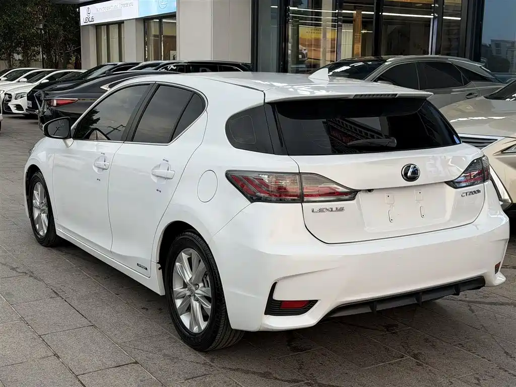 LEXUS CT