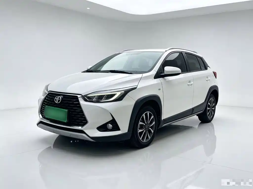 Toyota Yaris L — миниатюра 2