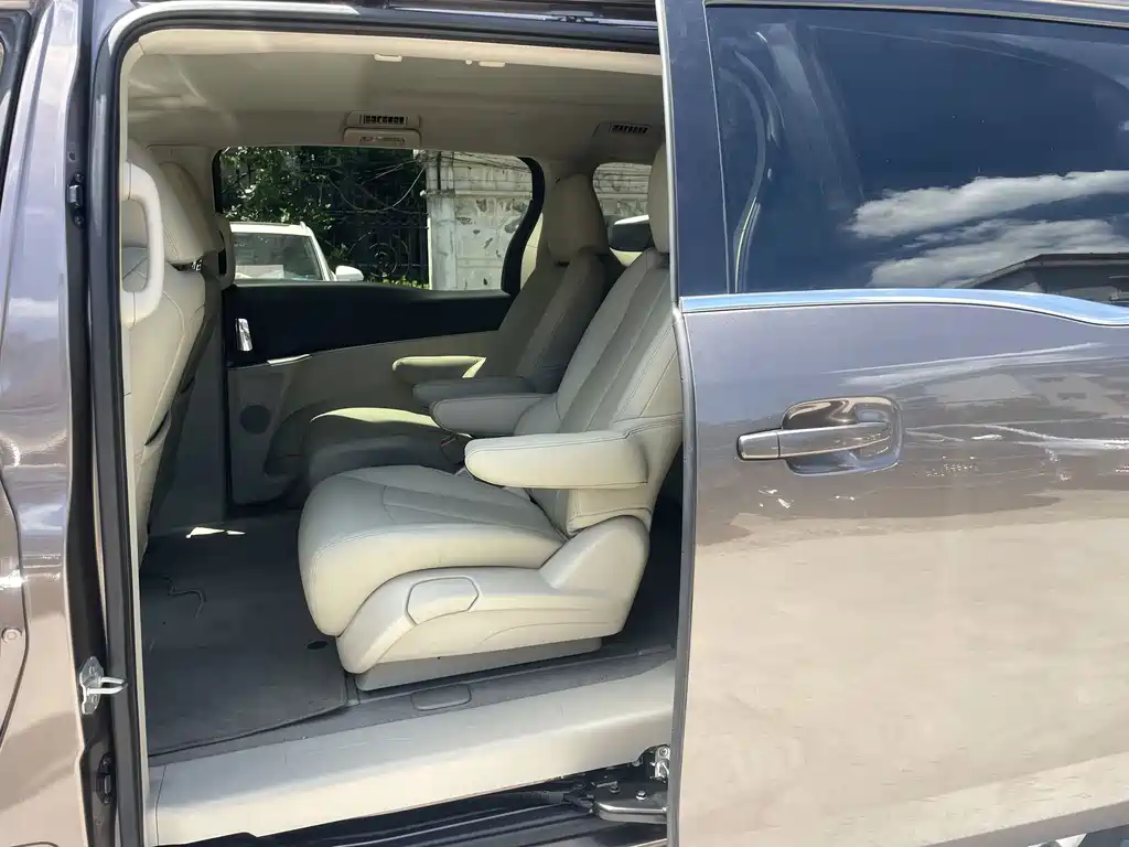 Buick GL8 — миниатюра 16