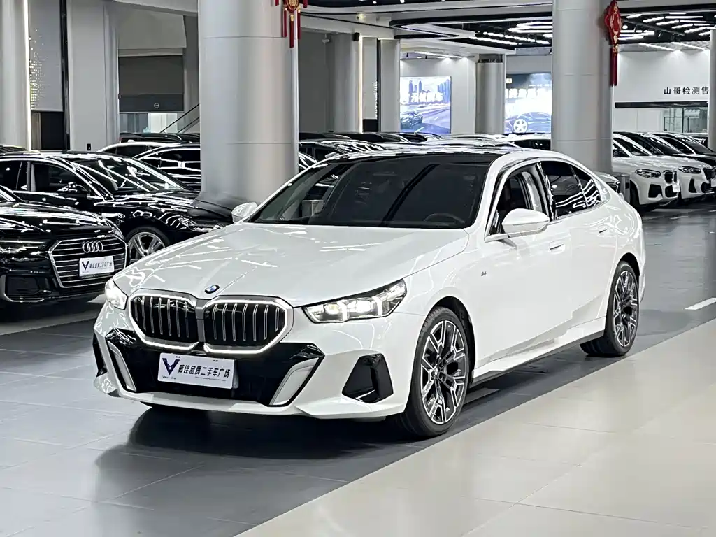 BMW 5 Series 2024