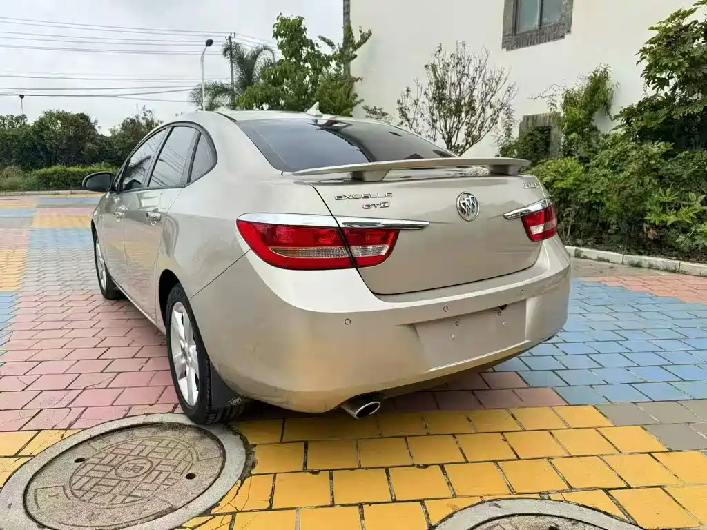 Buick Excelle — миниатюра 9