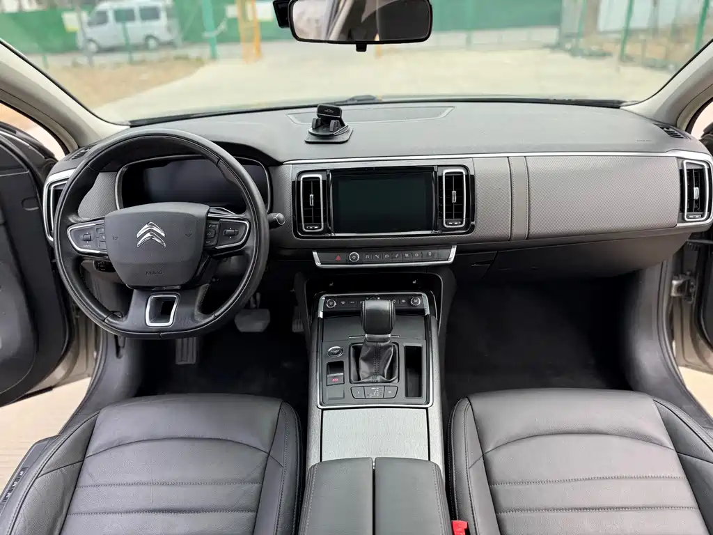 Citroen C6 — миниатюра 12