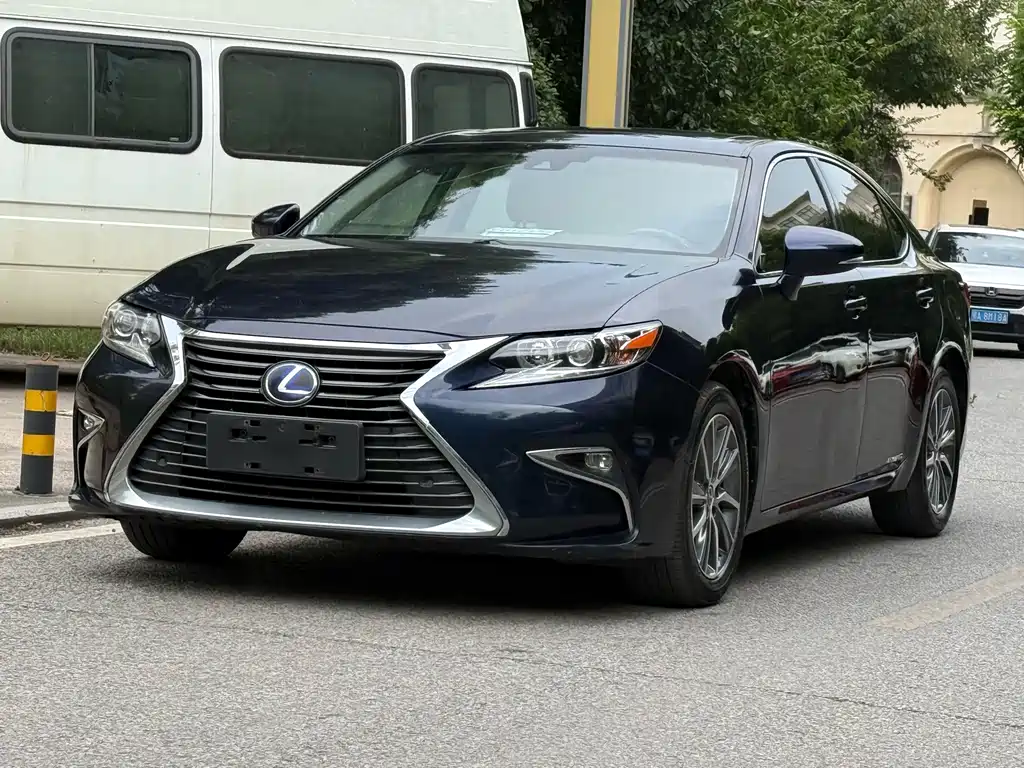 Lexus ES — миниатюра 3