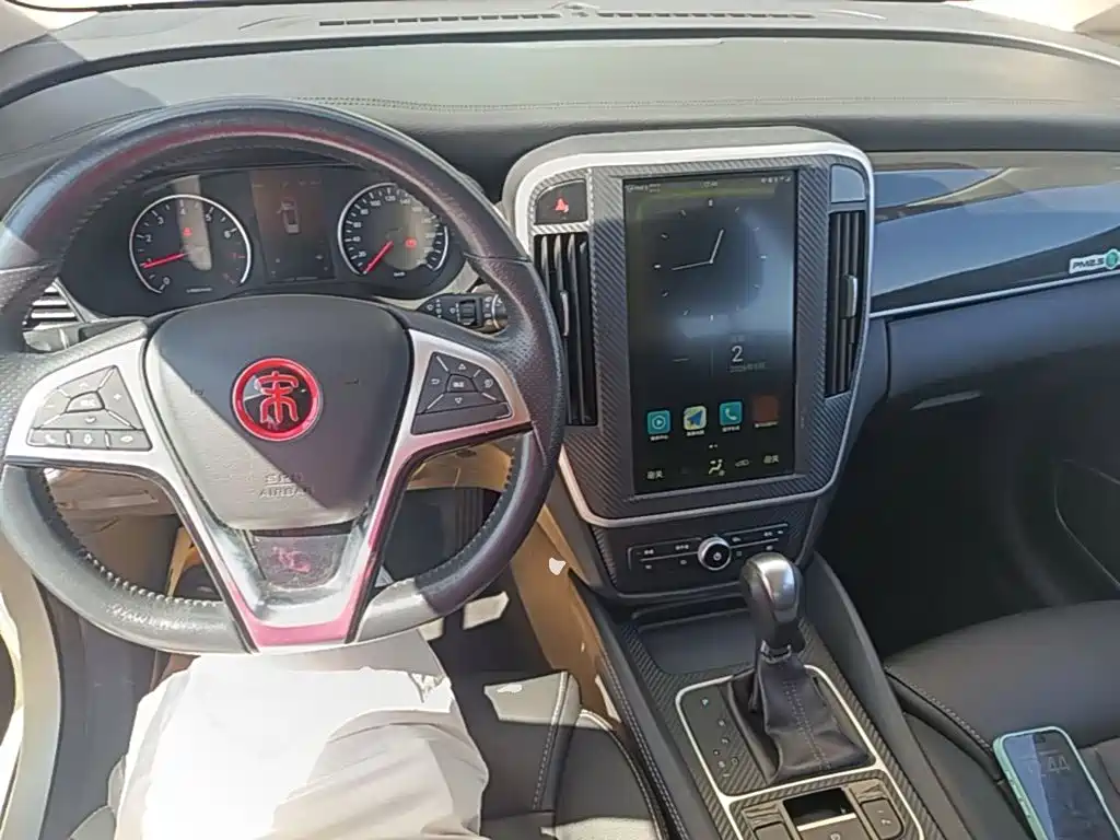 BYD MAX — миниатюра 10