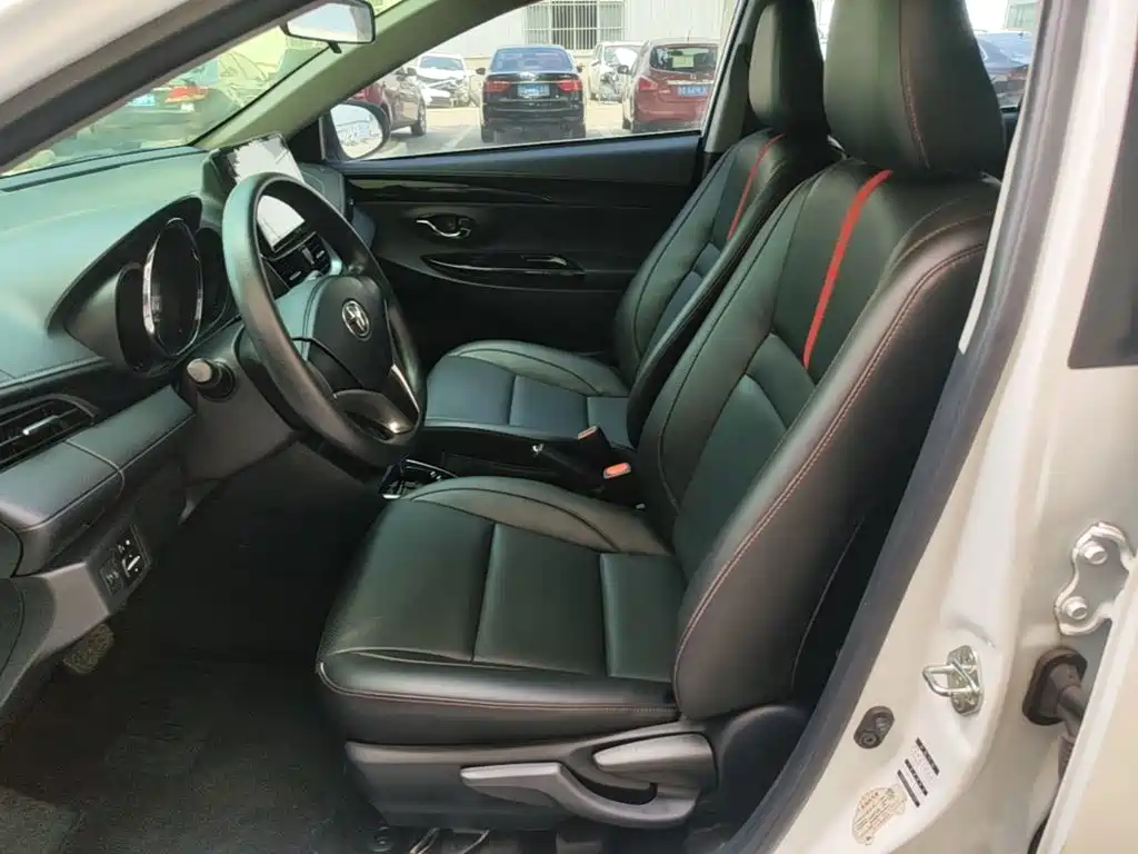 Toyota Yaris L — миниатюра 15