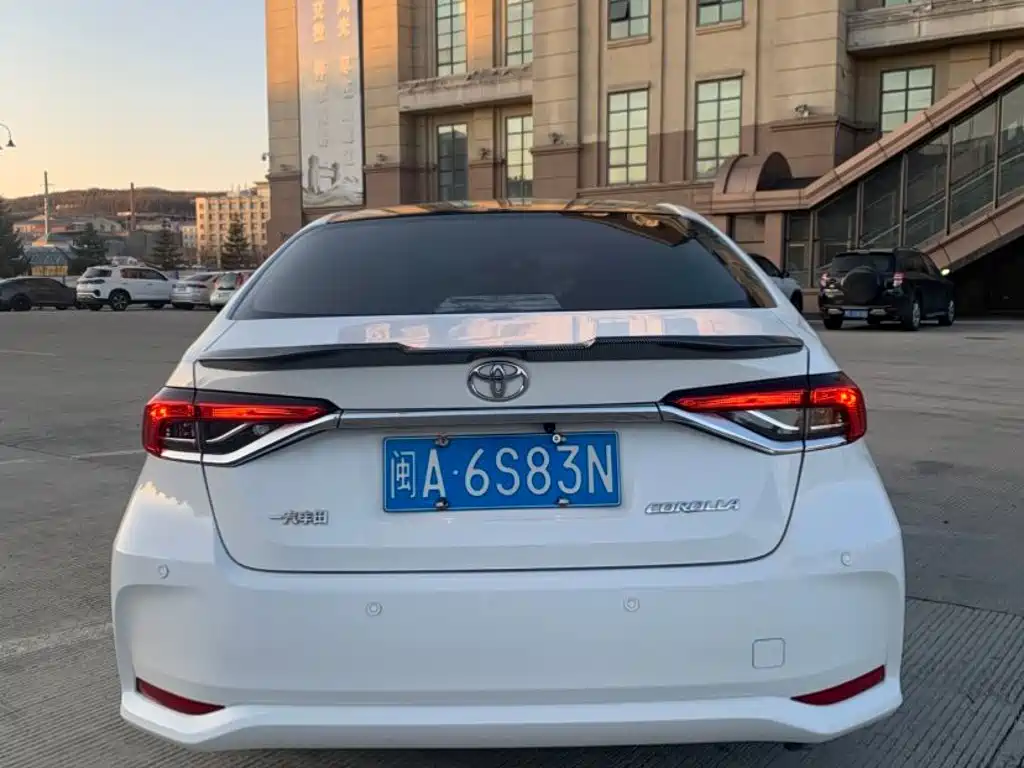 Toyota Corolla — миниатюра 5