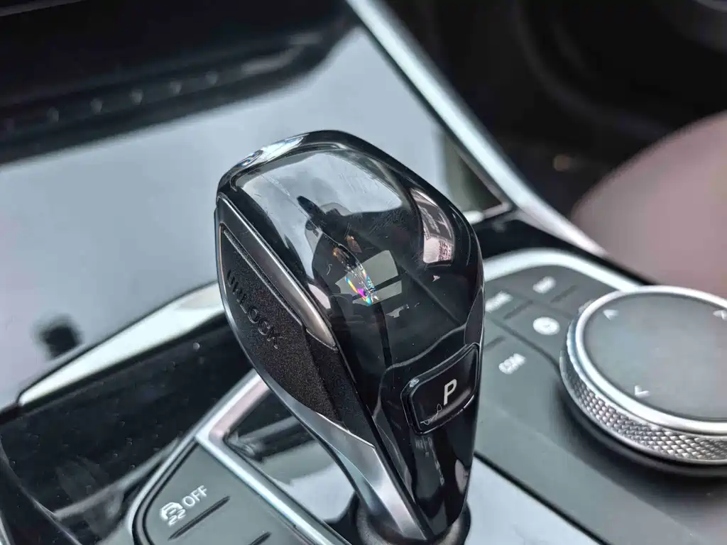 BMW 3 Series — миниатюра 9
