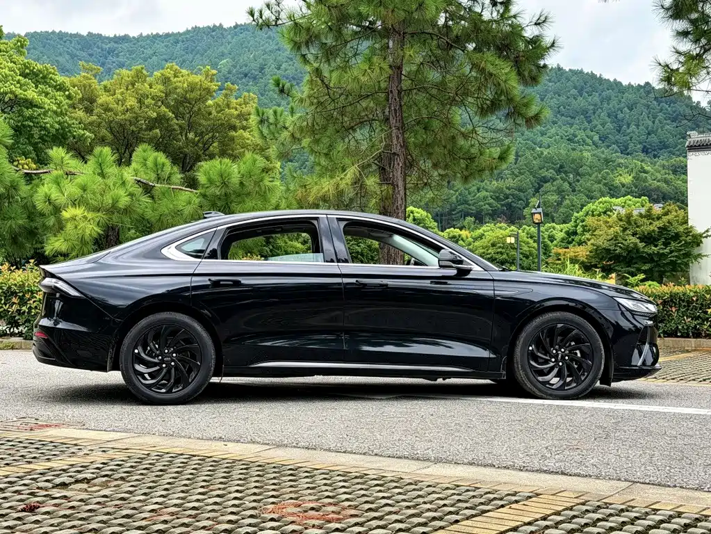 Lincoln Z — миниатюра 8