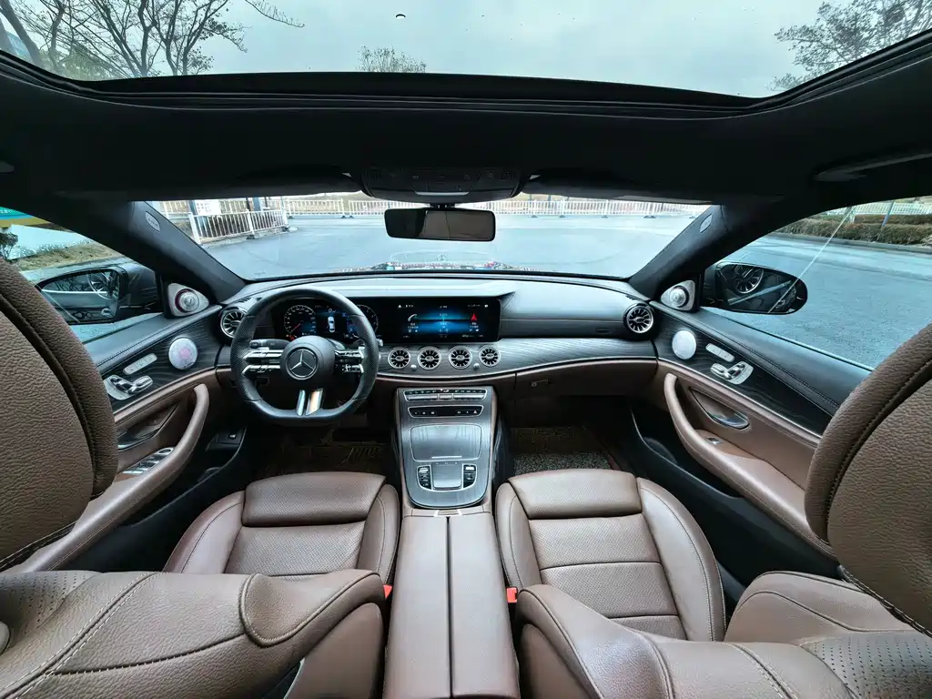 MERCEDES-BENZ E CLASS