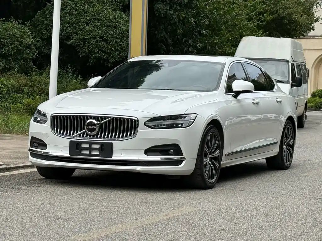 Volvo S90 — миниатюра 2