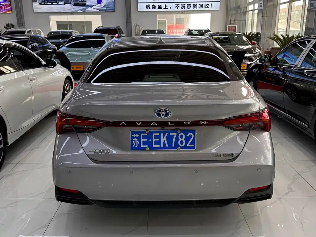 Toyota Avalon - фото 8