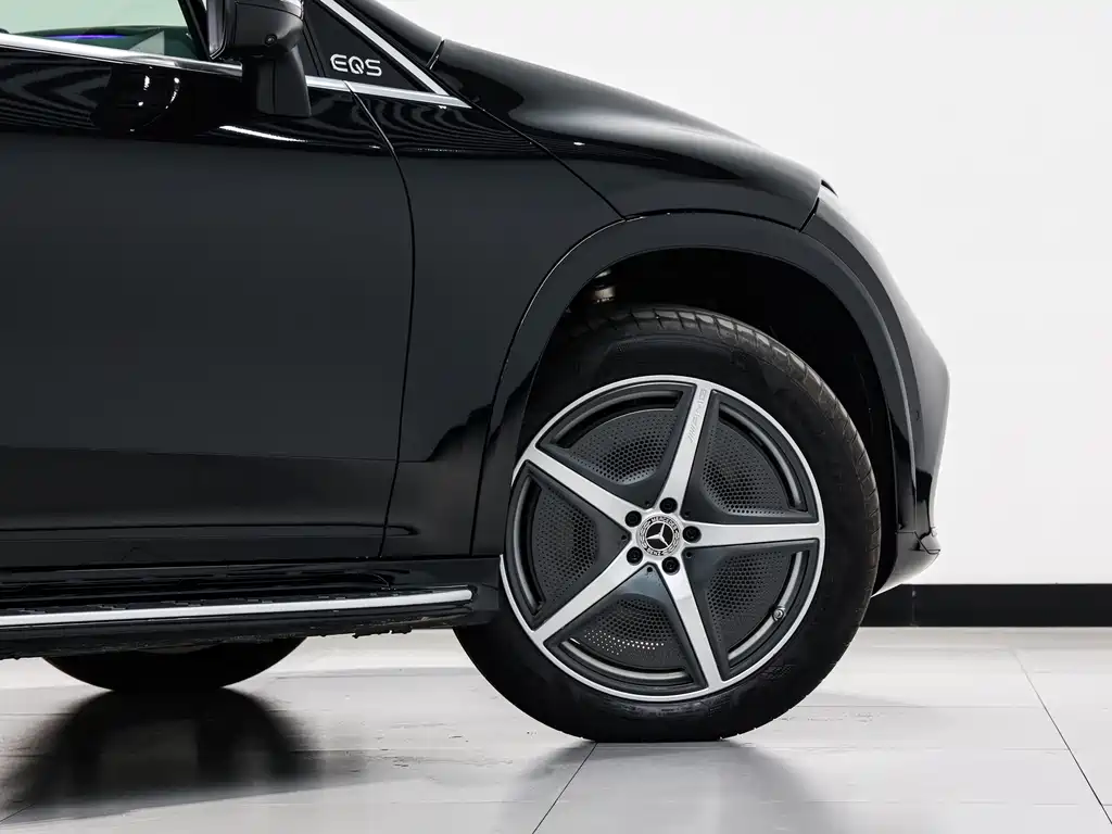 Mercedes-Benz EQS — миниатюра 17