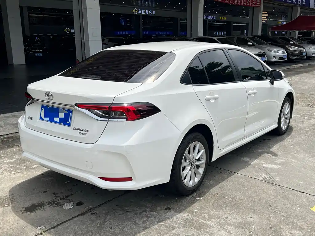 Toyota Corolla — миниатюра 8