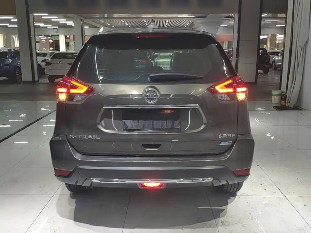 Nissan X-Trail — миниатюра 6