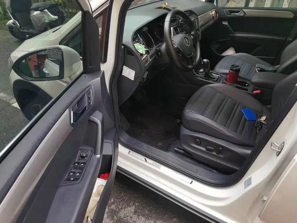 Volkswagen Touran — миниатюра 14