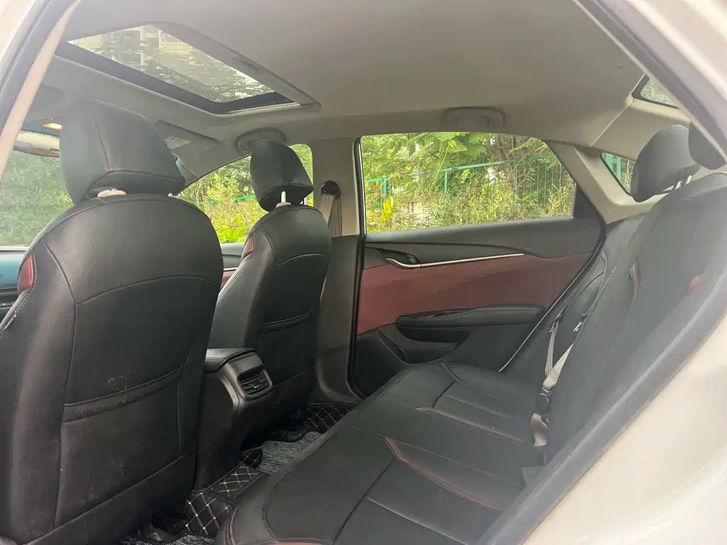 Buick Excelle — миниатюра 6