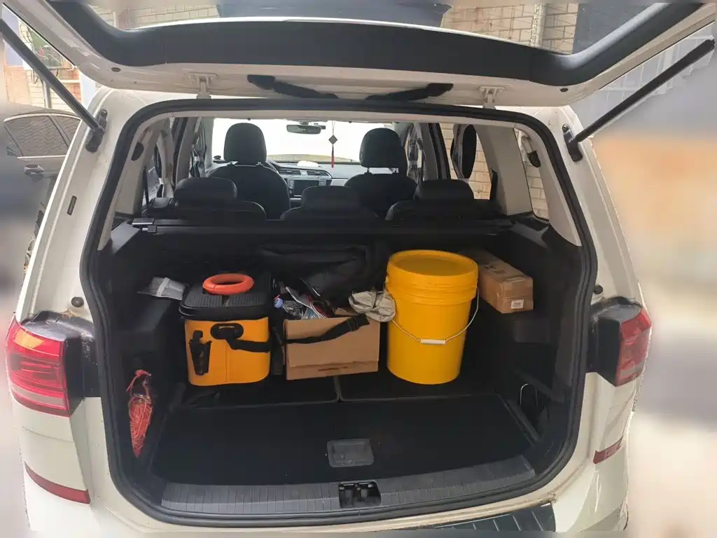 Volkswagen Touran — миниатюра 10