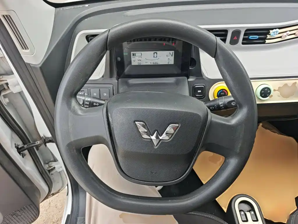 Wuling MINIEV — миниатюра 11