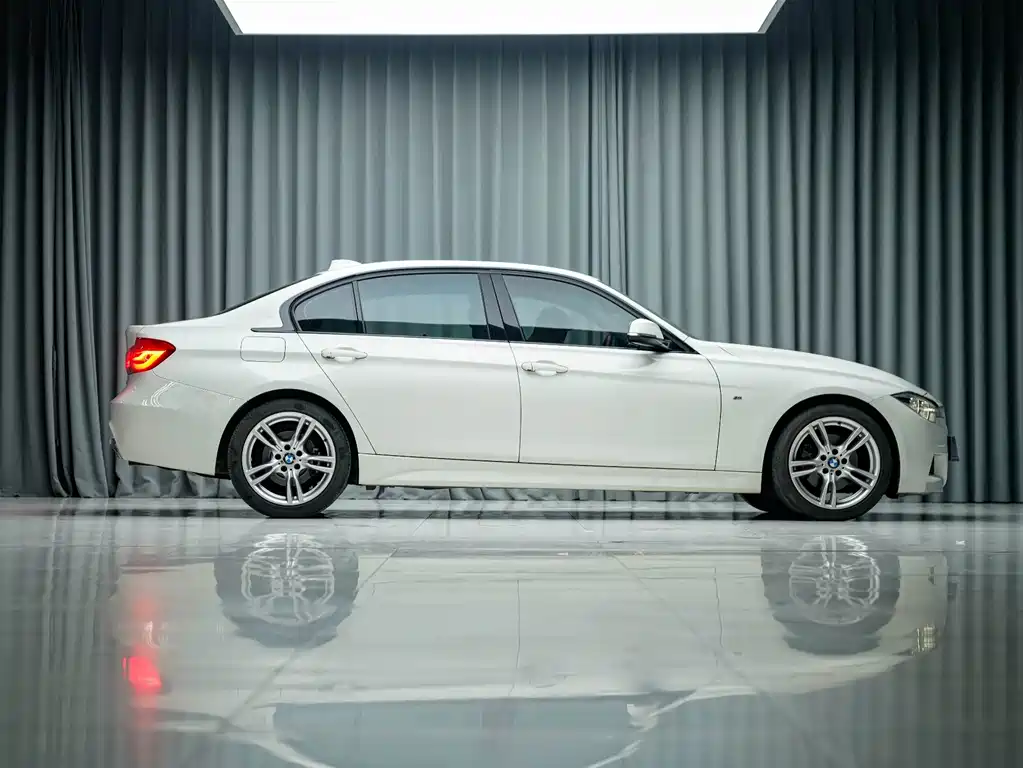 BMW 3 Series — миниатюра 4