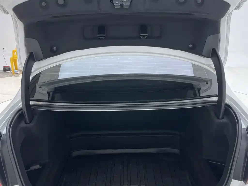 BMW 1 Series — миниатюра 27