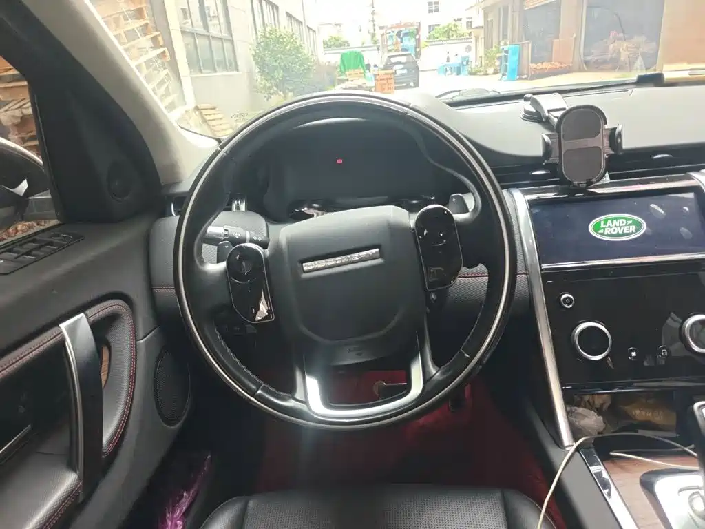 Land Rover Discovery Sport — миниатюра 12
