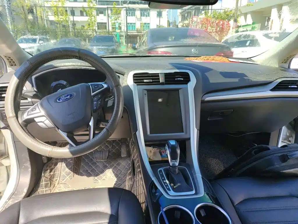 Ford Mondeo — миниатюра 5