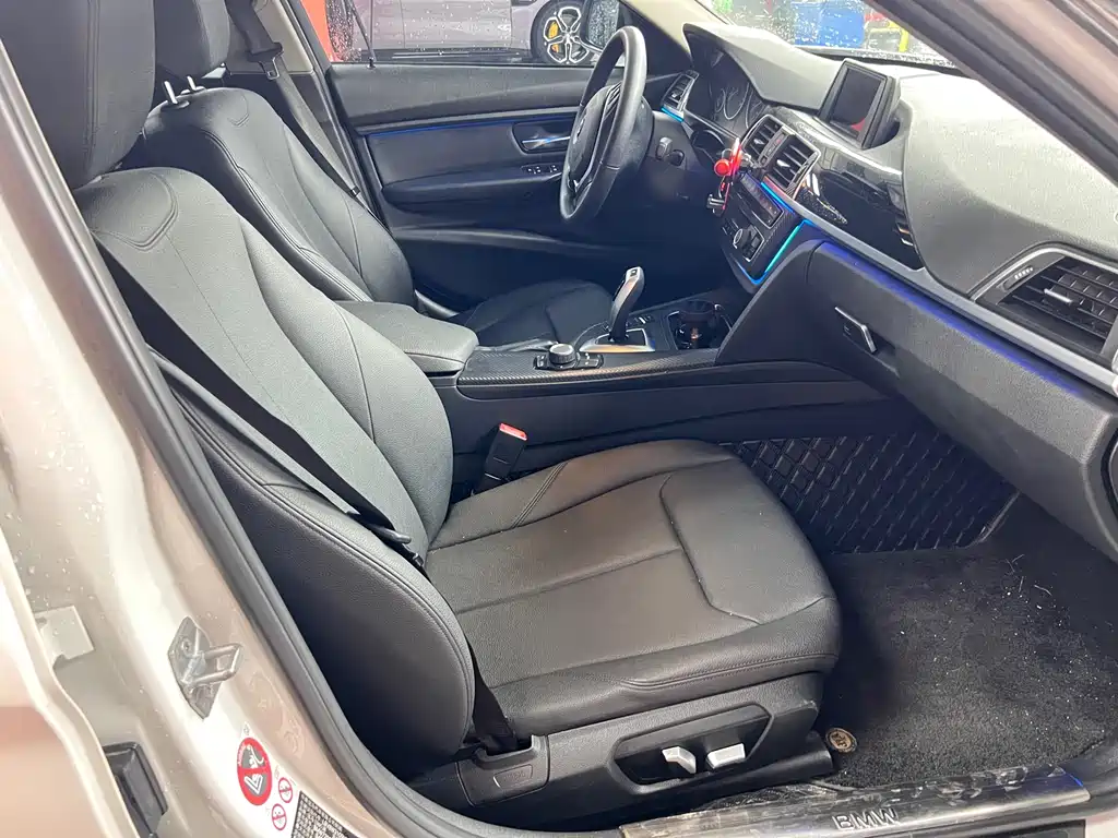 BMW 3 Series — миниатюра 10