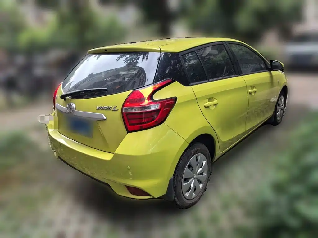 Toyota Yaris L — миниатюра 6