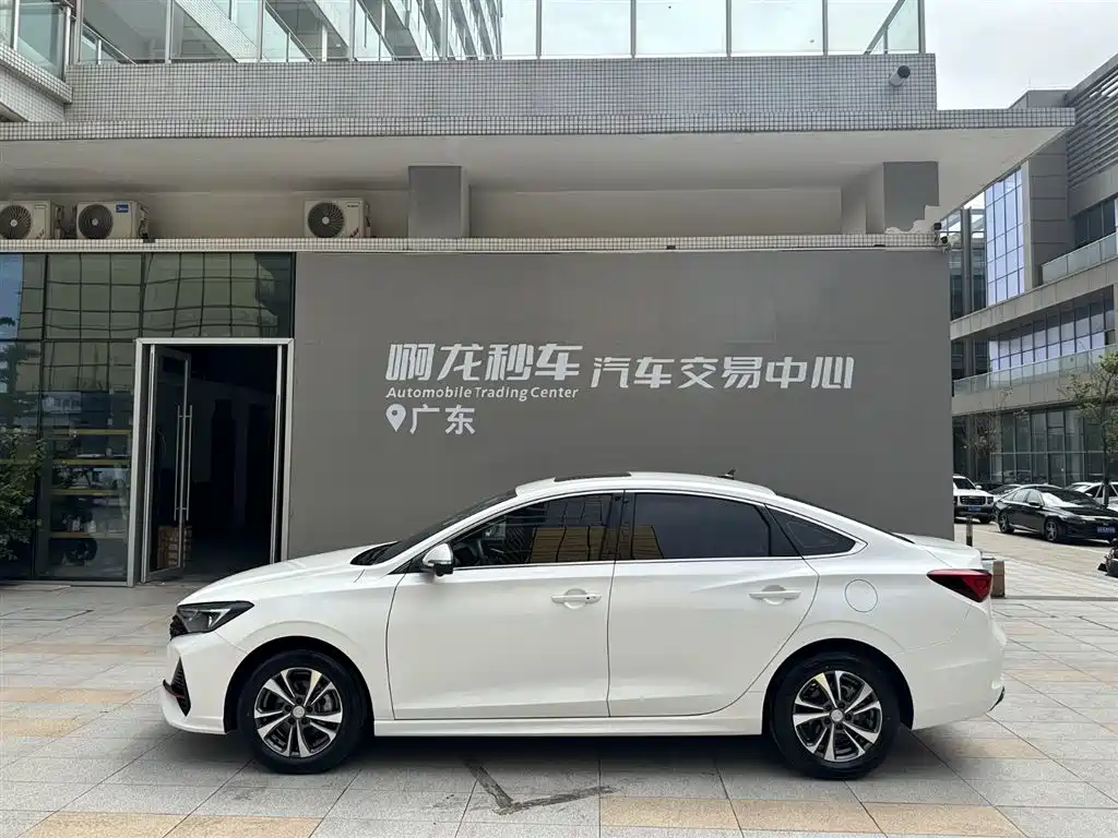 Changan Eado 2023 Enjoy PLUS NE 1.4T GDI DCT Luxury