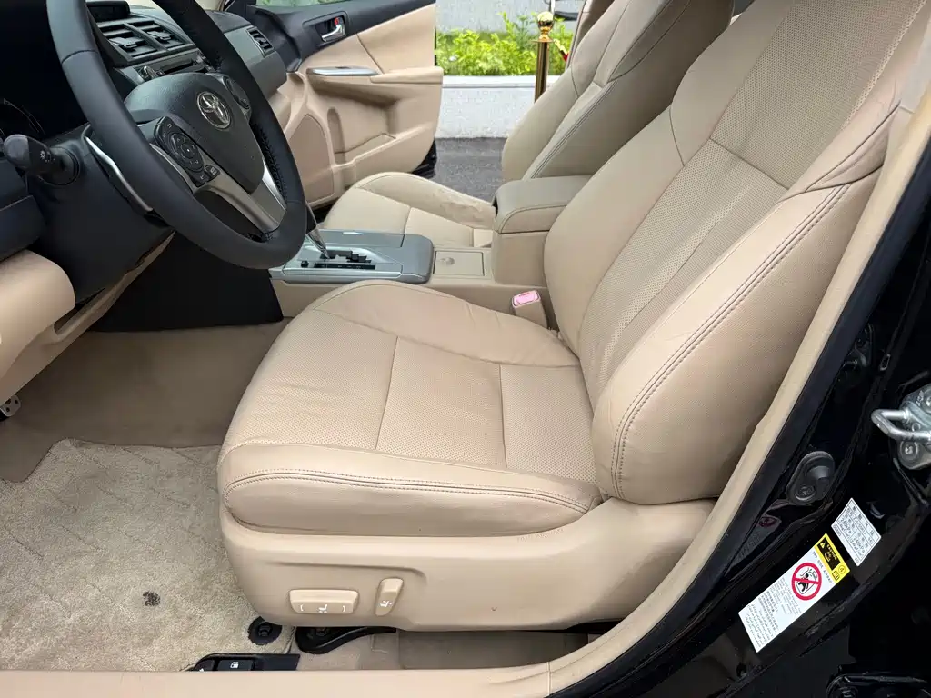 Toyota Camry — миниатюра 15