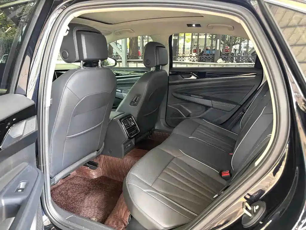 Volkswagen Passat — миниатюра 8