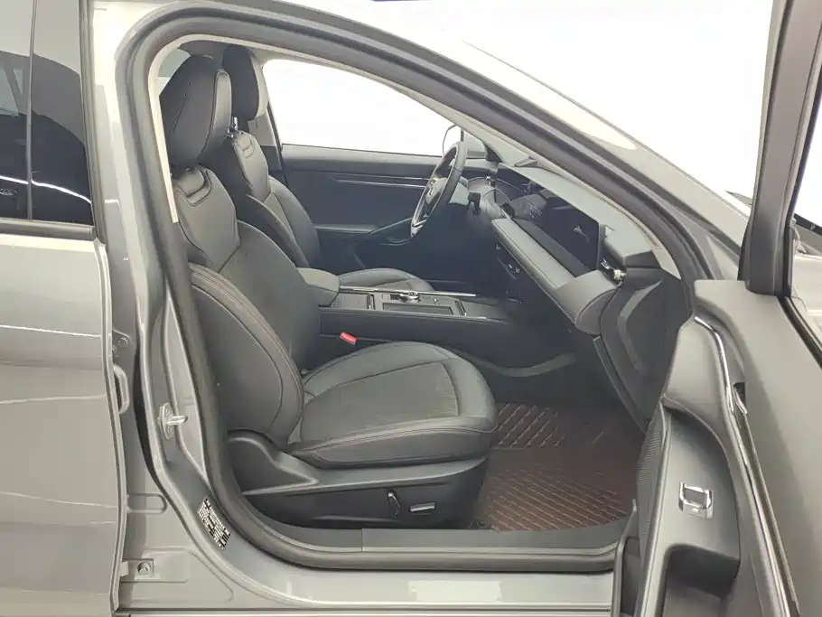 Ford Mondeo — миниатюра 8