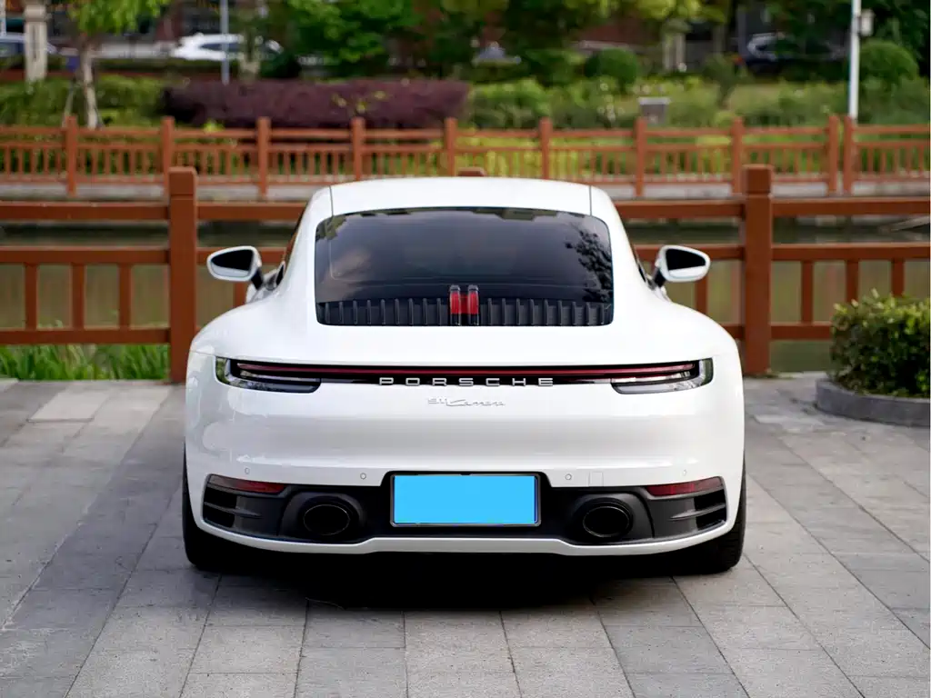 Porsche 911 2023 Carrera 3.0T