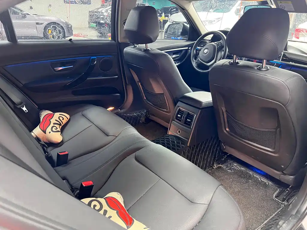 BMW 3 Series — миниатюра 7