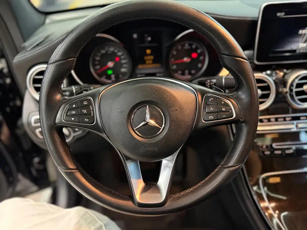 Mercedes-Benz GLC — миниатюра 23