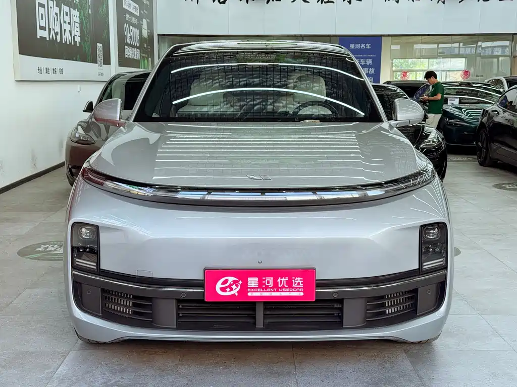 Li Auto L8 2023 Pro