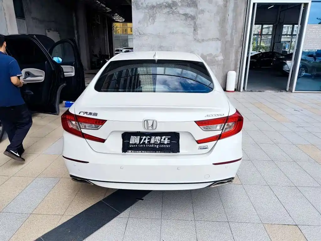 Honda Accord — миниатюра 5