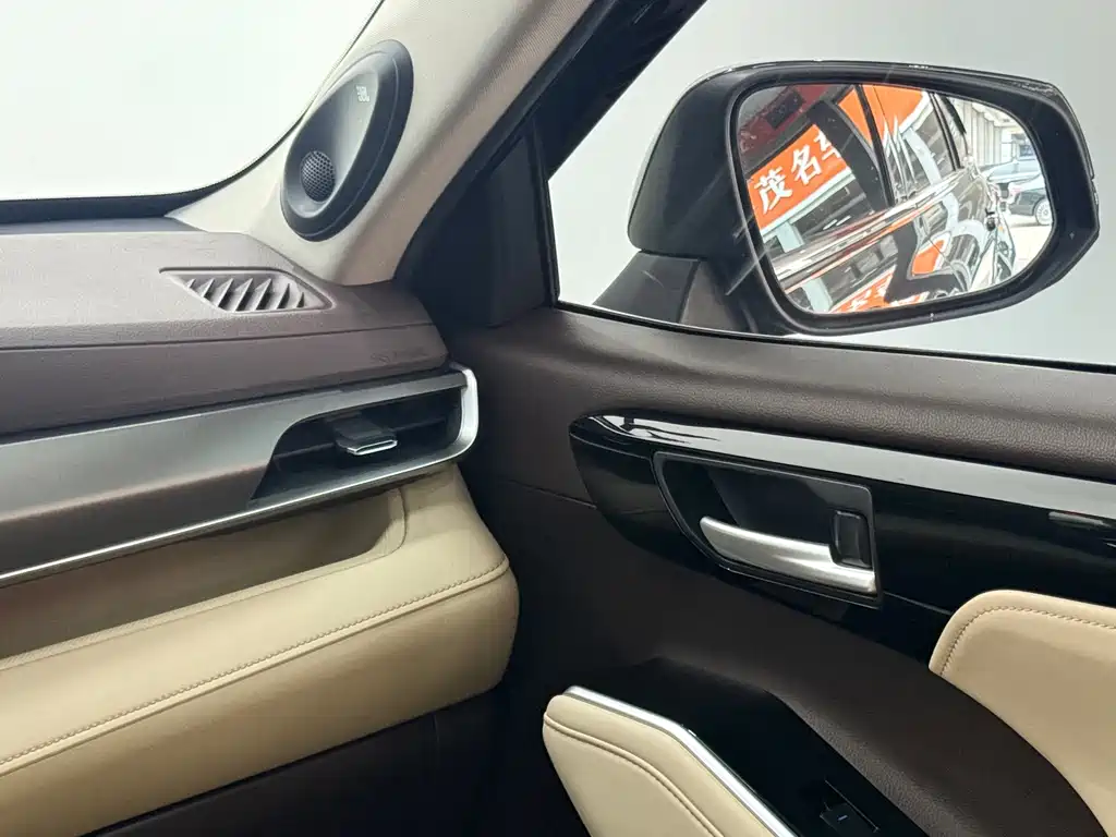 Toyota Highlander — миниатюра 15