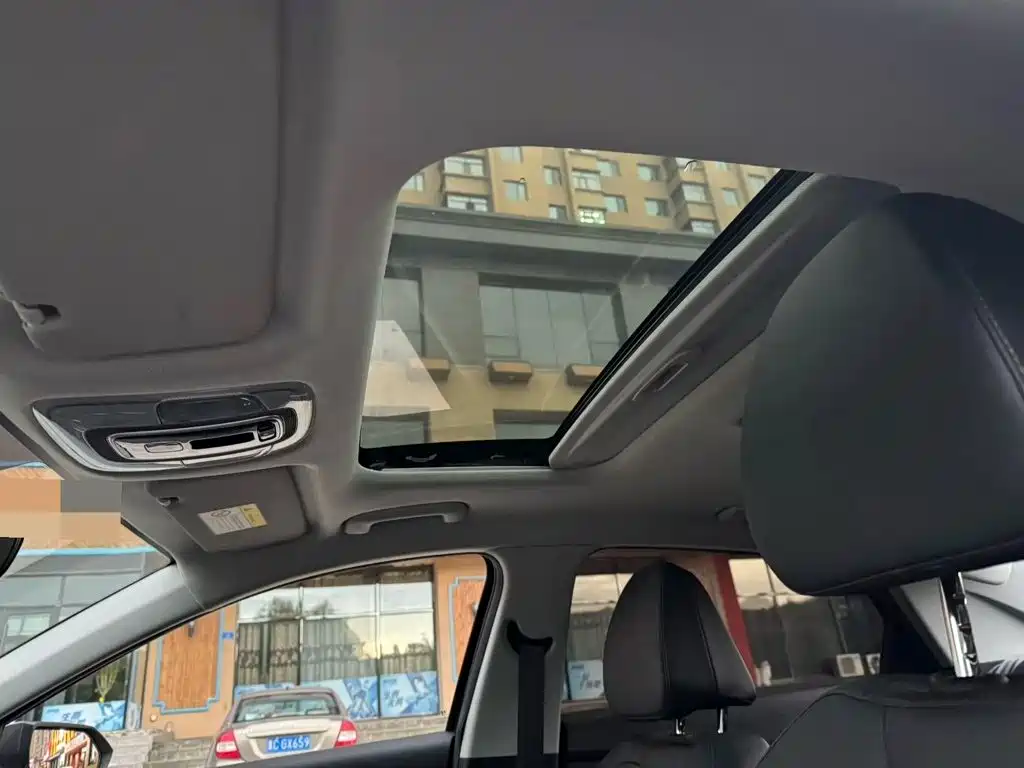 Hyundai Elantra — миниатюра 5