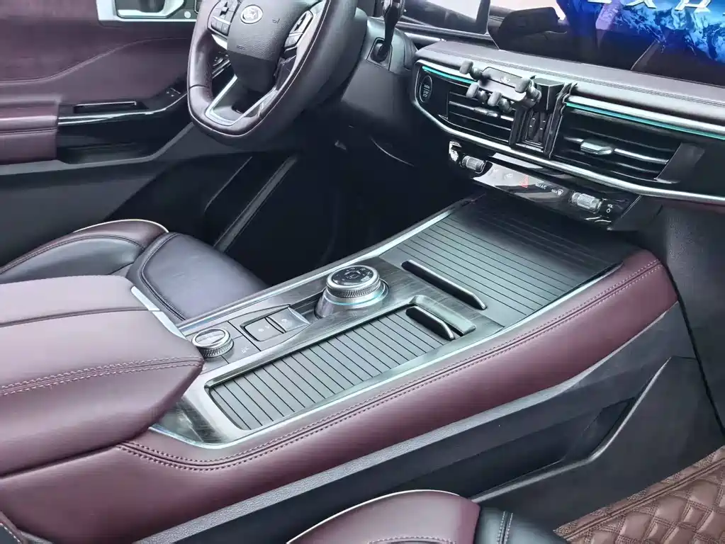 Ford Explorer — миниатюра 6