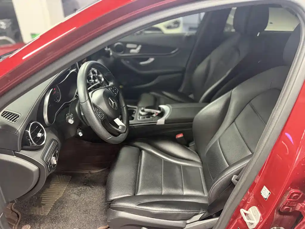 Mercedes-Benz C-Class — миниатюра 10