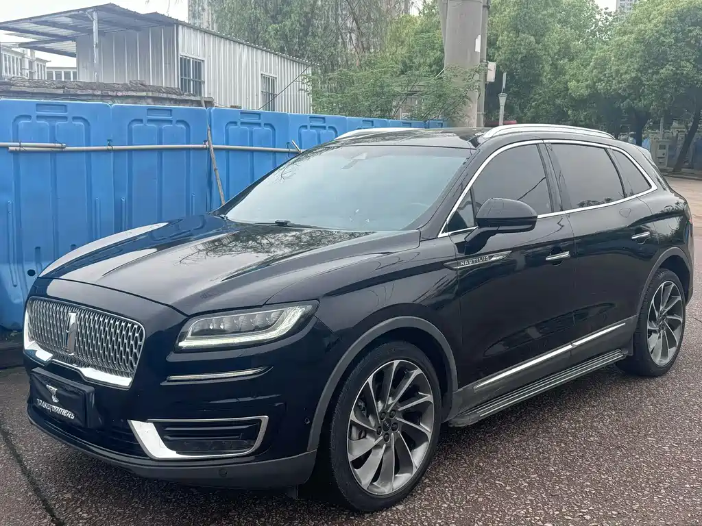 Lincoln Nautilus (Import) 2020