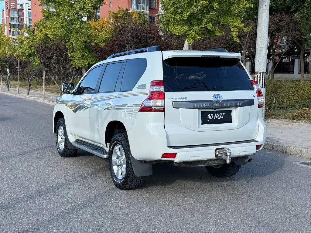 Toyota Prado — миниатюра 6
