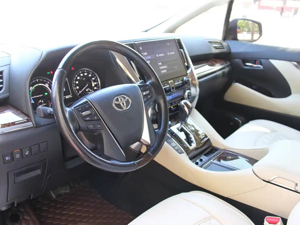 Toyota Alphard — фотографии объявления, Фото 12