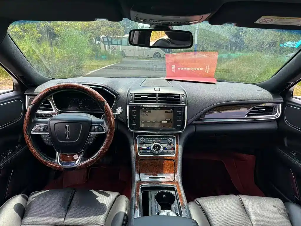 Lincoln Continental — миниатюра 5